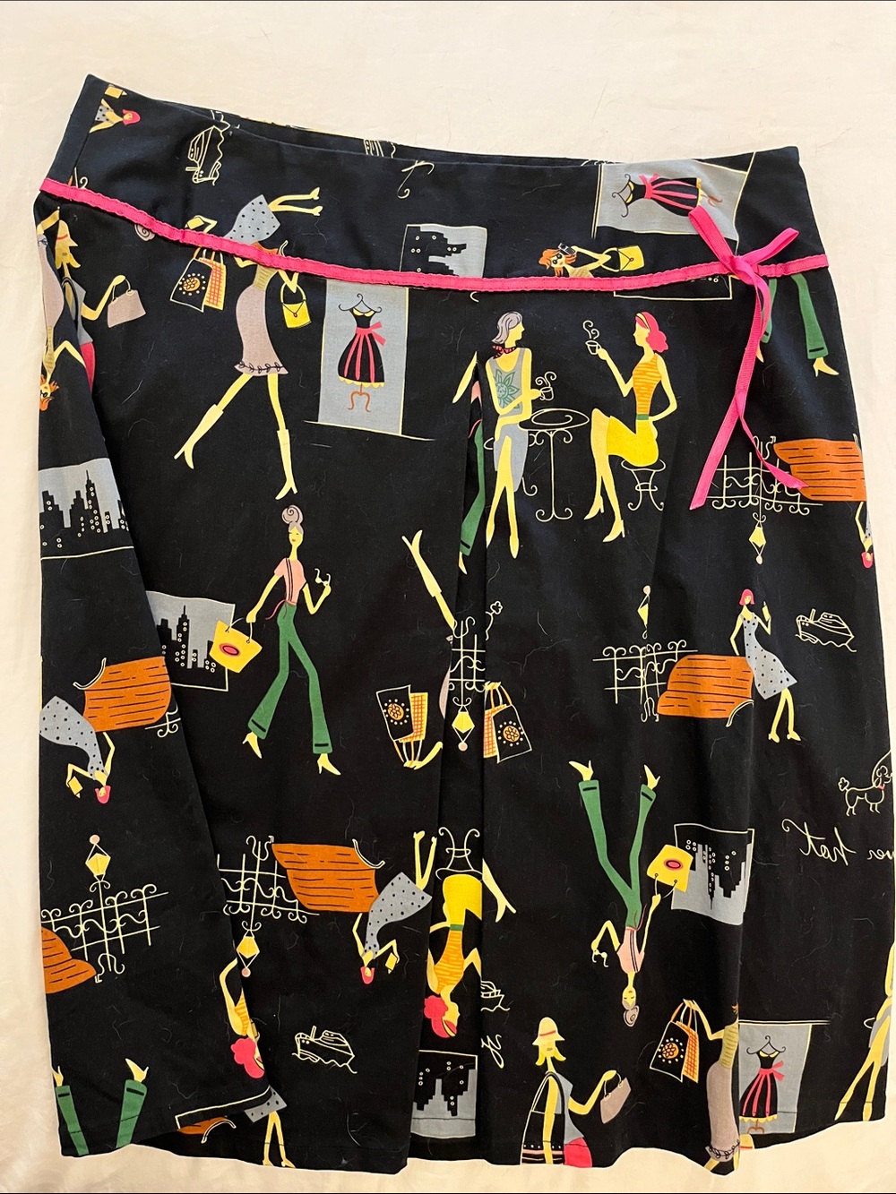Cute Black Printed retro art Skirt with Pink Trim